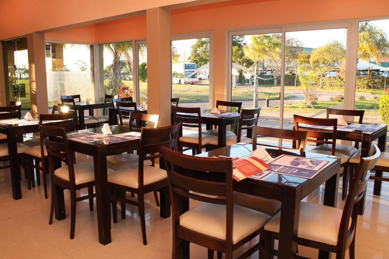 فيديراسيون Brisas Del Lago Apart Y Hotel المظهر الخارجي الصورة
