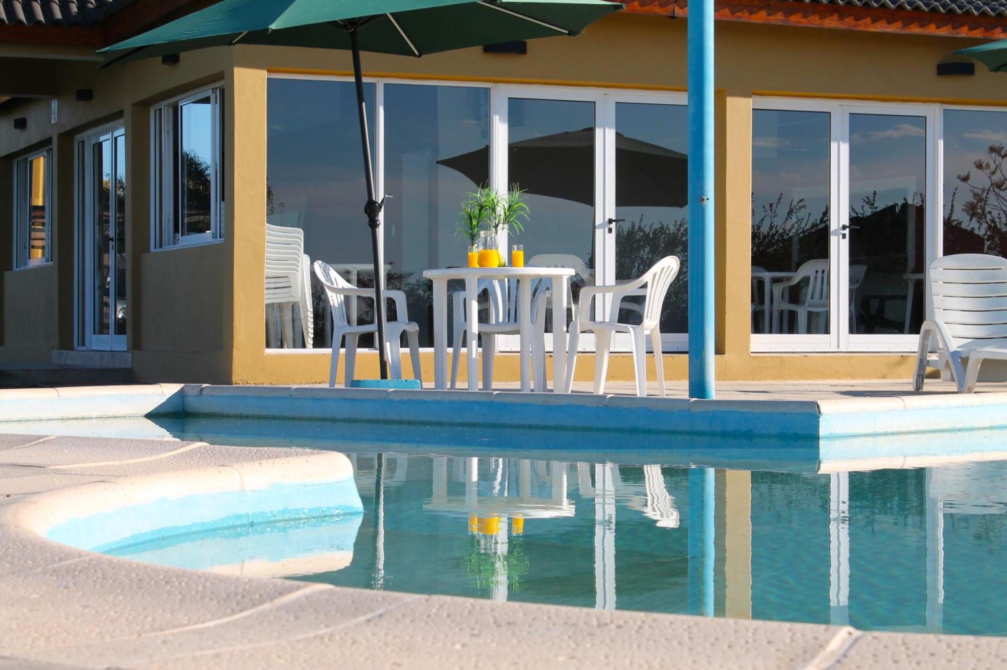 فيديراسيون Brisas Del Lago Apart Y Hotel المظهر الخارجي الصورة