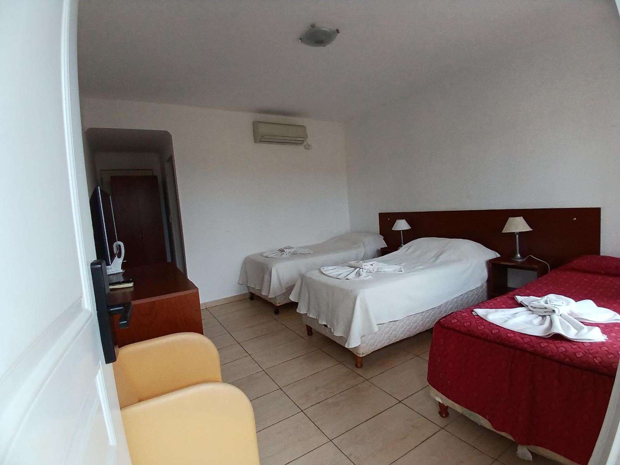 فيديراسيون Brisas Del Lago Apart Y Hotel المظهر الخارجي الصورة